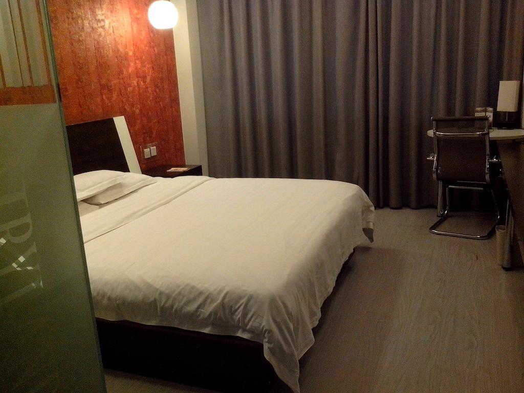 Fairyland Hotel Dongfeng Plaza Kunming Quarto foto